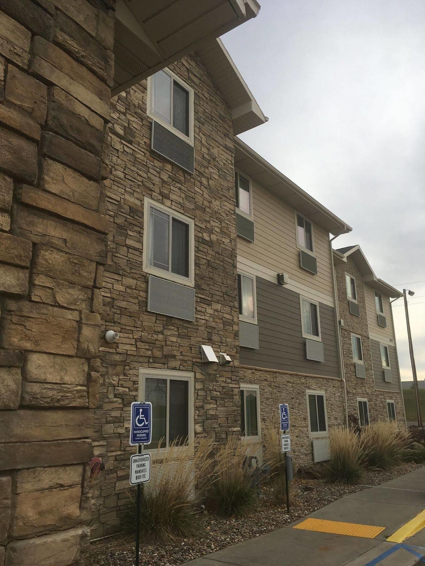 My Place Hotel-Dickinson, Nd Экстерьер фото
