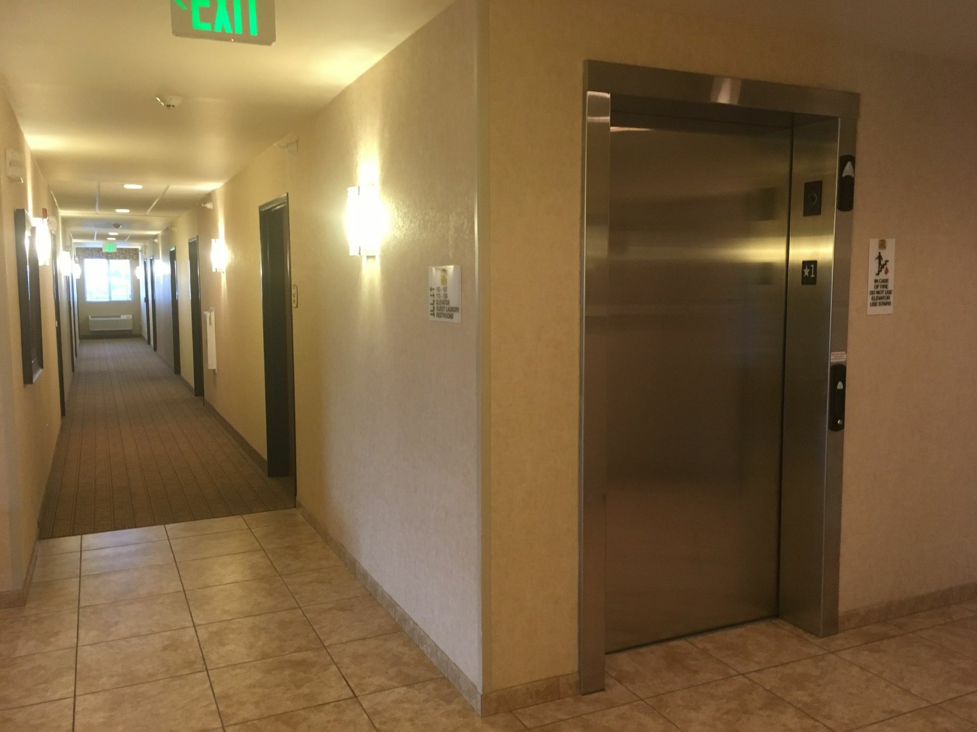 My Place Hotel-Dickinson, Nd Экстерьер фото